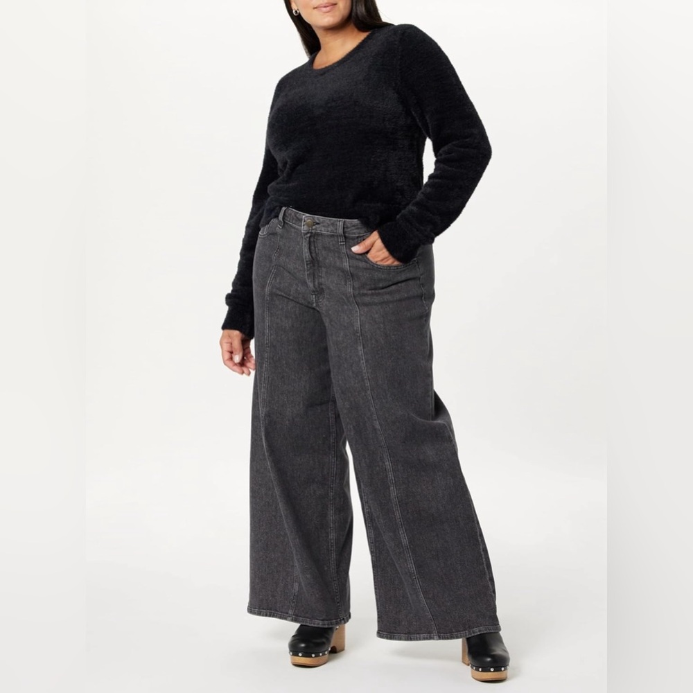 The Drop Size 42 (US 34W) Stone Washed Wide Leg Jeans